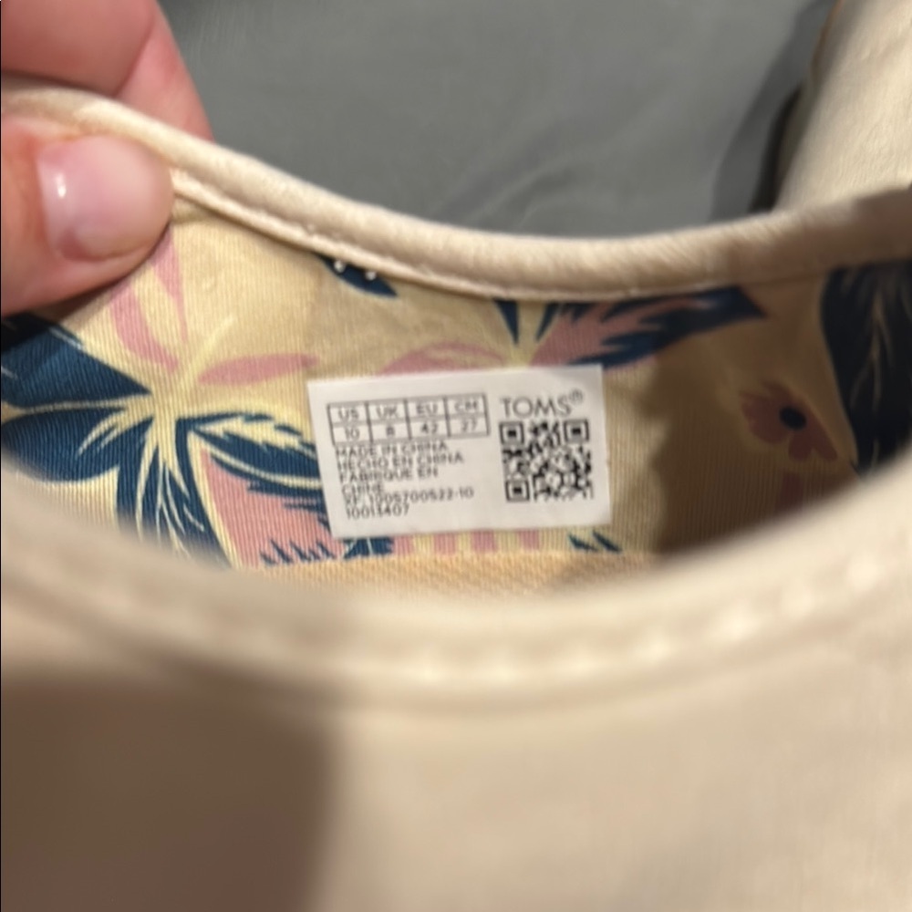 BNWT Toms travel light low canvas lace up sneaker - Picture 2 of 4